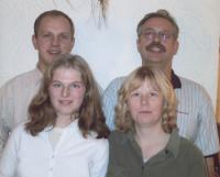 Neue Positionen im Vorstand ab Februar 2001 (Thomas Clever- stv. Vorsitzender, Jessica Schwartz - Kassiererin, Angela Moritz - stv. Kassiererin, Markus Schwedes - Vorsitzender)