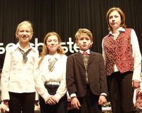 Die jungen 'Neuen' im Hauptorchester (Nina Tappert, Maria und Alexander Laugwitz, Sarah Vierkotten) (Foto: Morich)